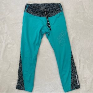 Nike Dri-Fit Running‎ Teal Capri Cropped Leggings Size XS